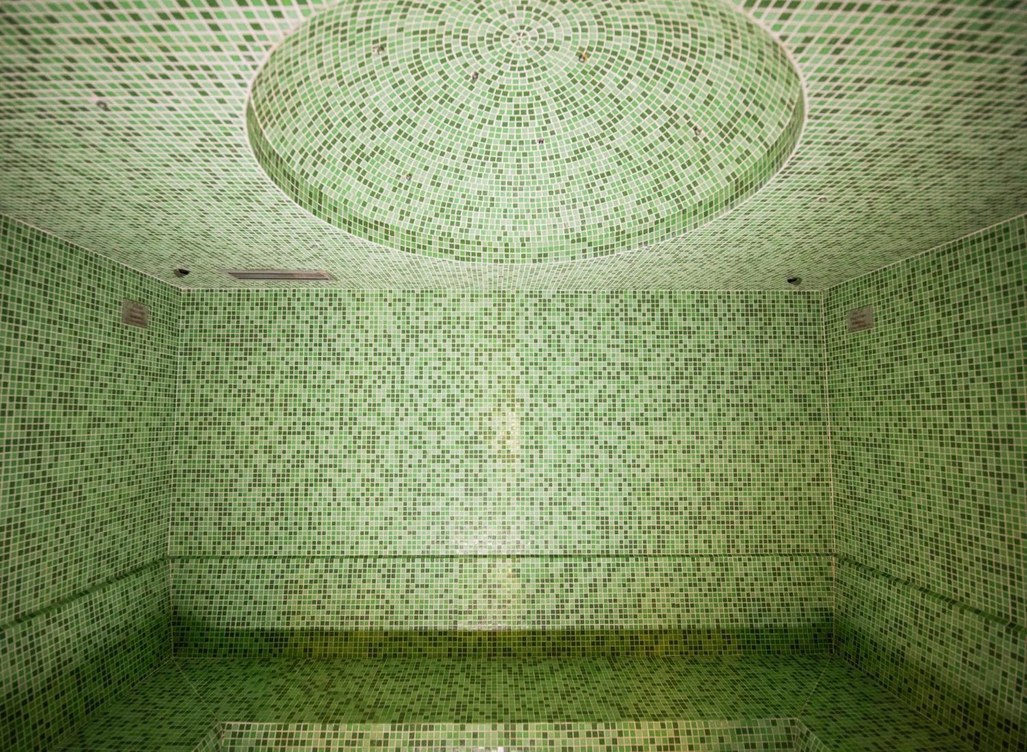 Holiday Inn Belgrade By Ihg Экстерьер фото
