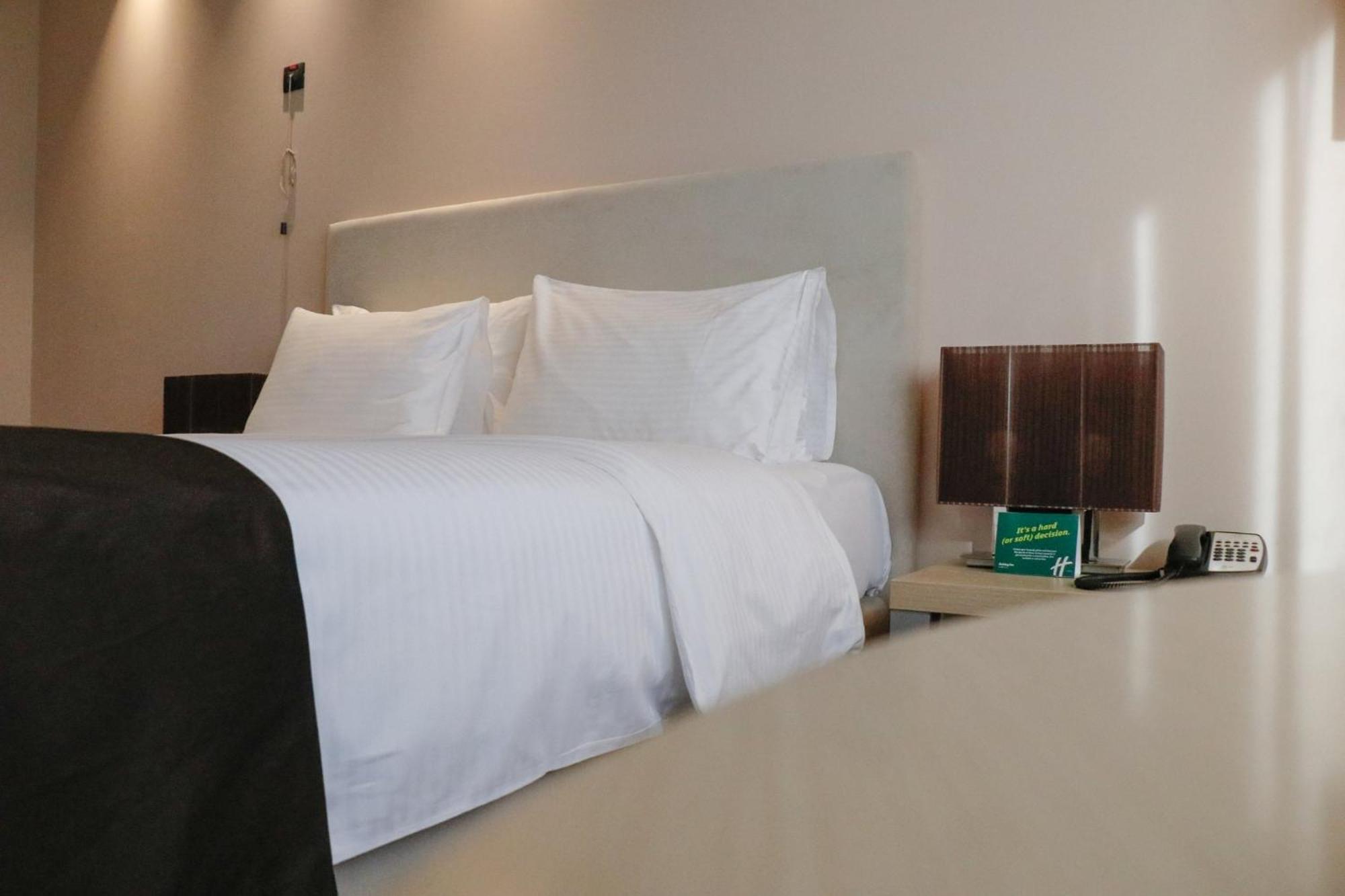 Holiday Inn Belgrade By Ihg Экстерьер фото